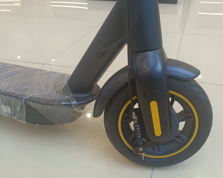 G30 Max Foldable Big Size E-Scooter Front Tire